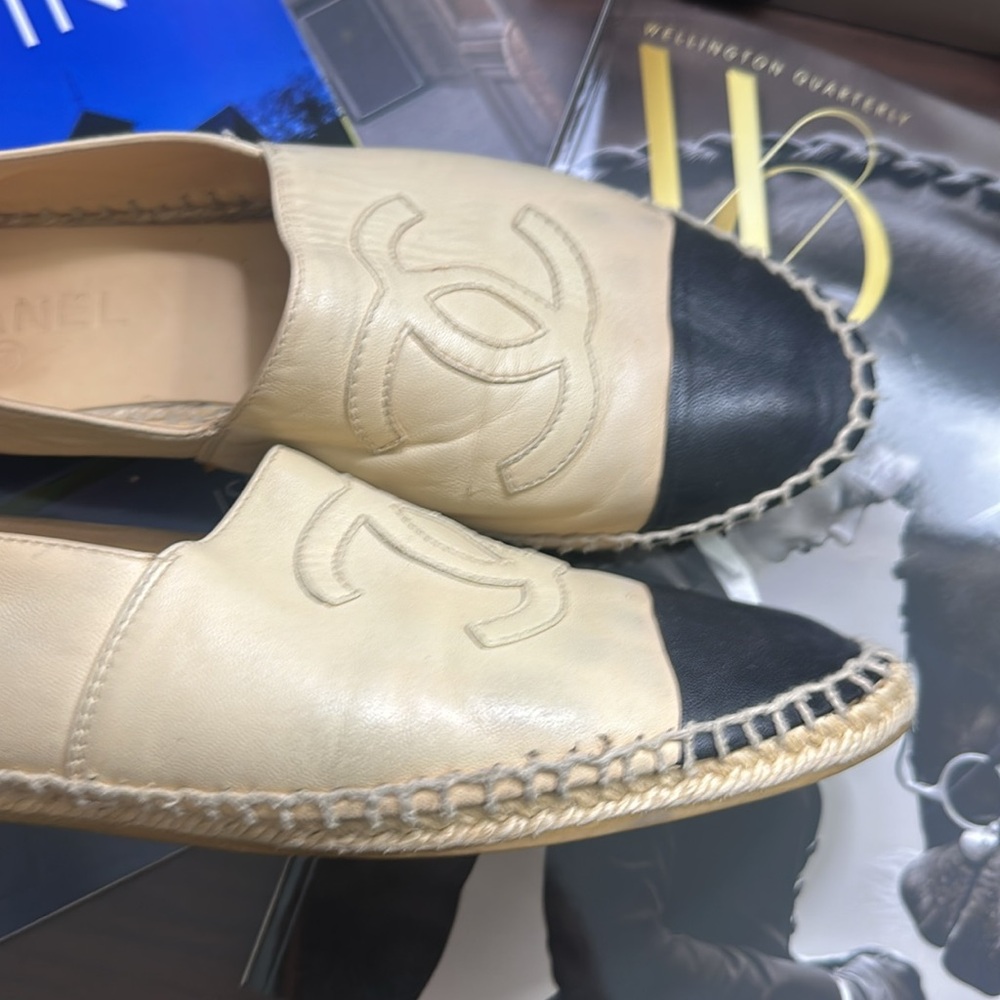 Chanel espadrilles - Picture 3 of 5